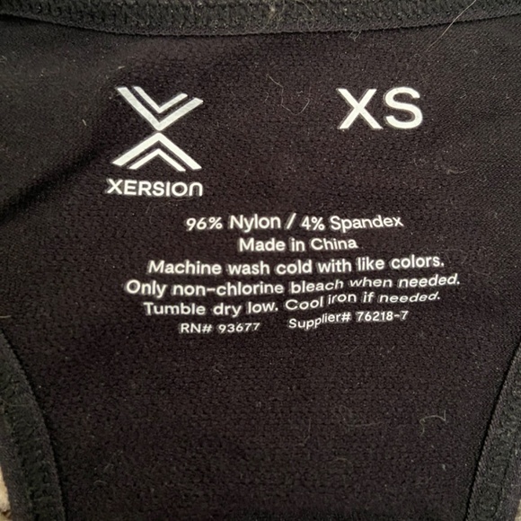 Workout top - Picture 2 of 2